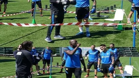 郑钦文与萨卡里WTA500查尔斯顿站巅峰对决，央视新闻客户端直播同步开启